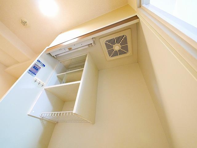 ヴィラあざみのキッチン|コンパクトなキッチンで掃除もラクラク