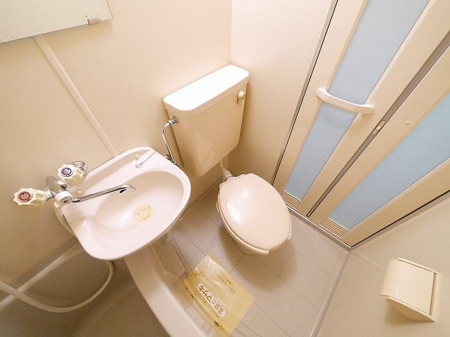 ヴィラあざみのトイレ|落ち着いたトイレです