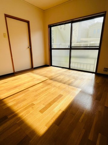 メゾンパ－クの居間・リビング