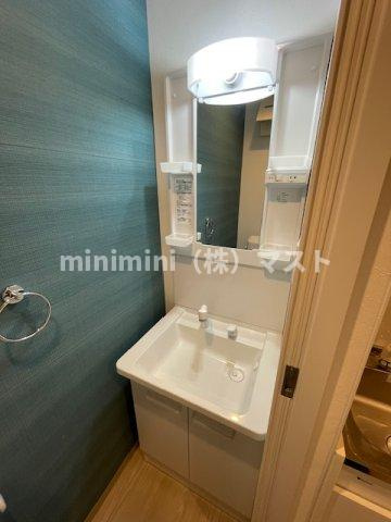 グランディスタ谷町九丁目の洗面所