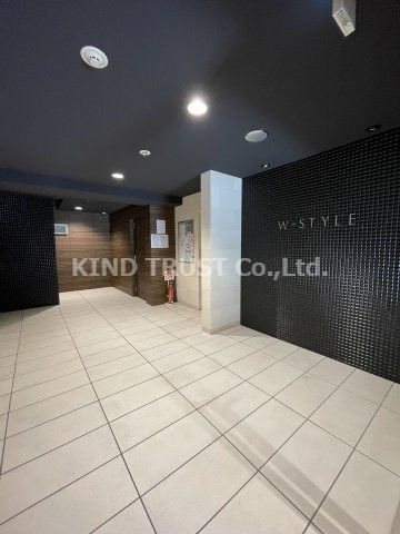 W-style大阪駅前のロビー|ロビーです