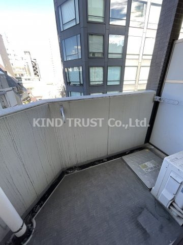 W-style大阪駅前のバルコニー