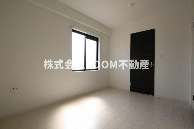 Lien　Amour（ﾘｱﾝｱﾓｰﾙ）の寝室|落ち着いた色調の寝室です