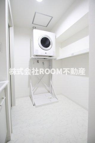 Lien　Amour（ﾘｱﾝｱﾓｰﾙ）の内装|明るい色調の室内です