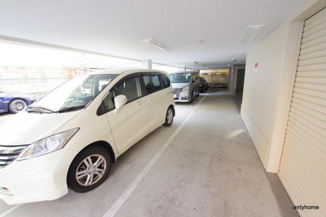 大阪市北区浮田１丁目の賃貸マンションの駐車場