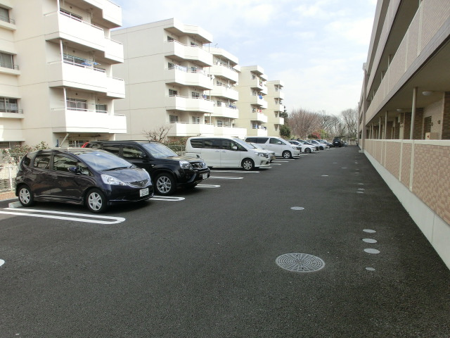 メゾン　ソレイユの駐車場|メゾン　ソレイユ　駐車場