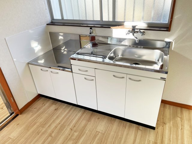 長生村岩沼平屋戸建のキッチン