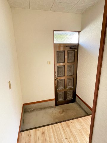 長生村岩沼平屋戸建の玄関