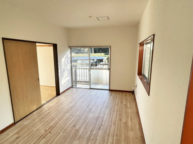 長生村岩沼平屋戸建の居間・リビング