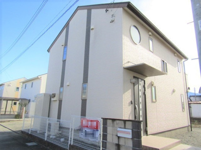 【外観】 | 中古戸建　中央市布施 | 落ち着いた雰囲気の外観です