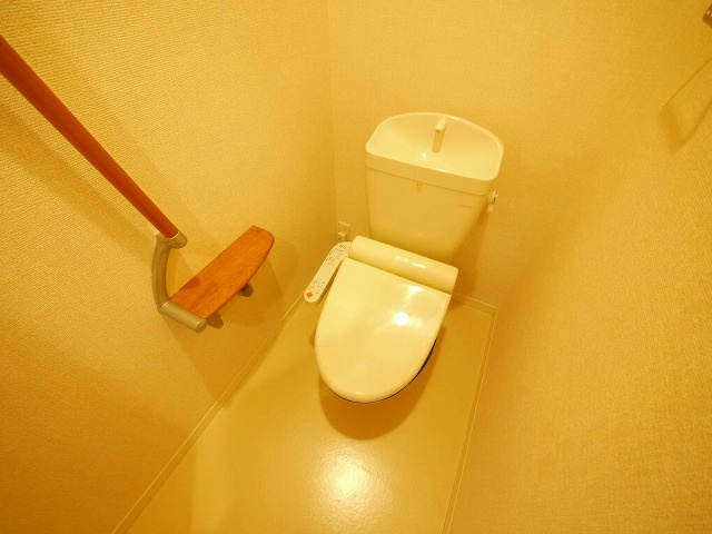 アズールＡ・Ｂのトイレ|清潔感のあるトイレです