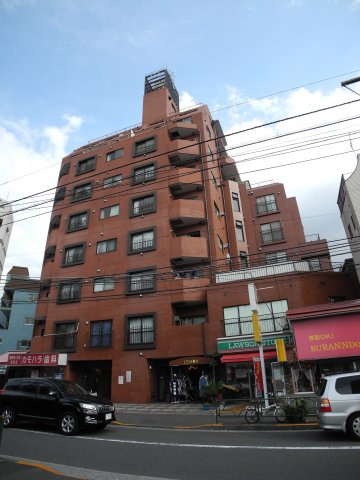 新宿サマリヤマンションの外観