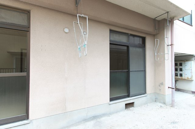 Ｈ．Ｗビルの庭