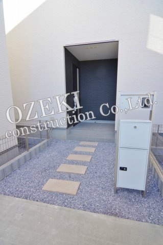 【3号棟】越谷市花田新築戸建て　全5棟　～リナージュ～のエントランス