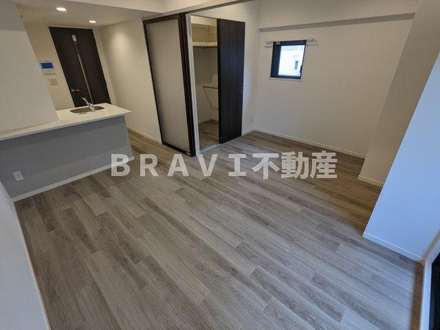 シーズンフラッツ大手前 BRAVI不動産の洋室|【シーズンフラッツ大手前】明るい洋室です