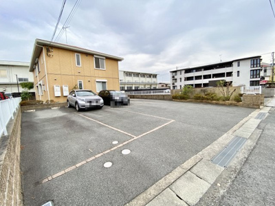 【駐車場】 | シャーメゾン太田
