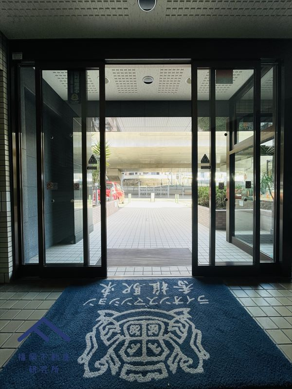 ライオンズマンション香椎駅東のエントランス