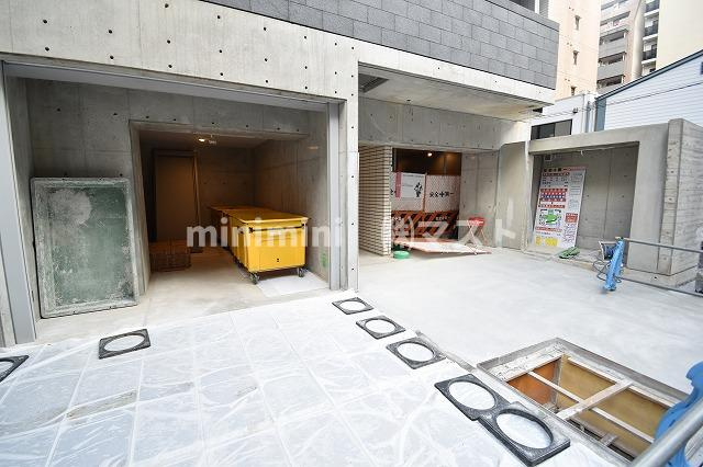 シーズンフラッツ大手前のエントランス