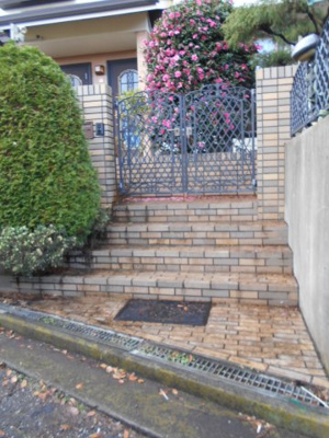 【玄関】 | 仏向町中古戸建て