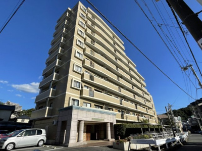 【外観】 | シティプラザ牛田 | 徒歩5分圏内の場所に、サンベルモがあります。
「マックスバリュ」や「ウォンツ」、100円「ダイソー」お買い物便利ですね