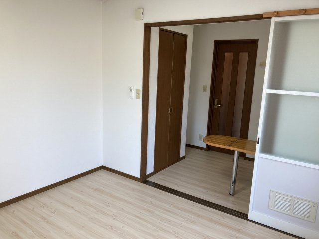 クレールⅢの洋室