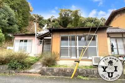 【外観】 | 宮津市銀丘　中古テラスハウス | 海水浴場が徒歩12分にある《土地51.46坪》の中古テラスハウスです（＾◇＾）東南角地の《平屋建て》で、別荘としてもお考え頂けます！
