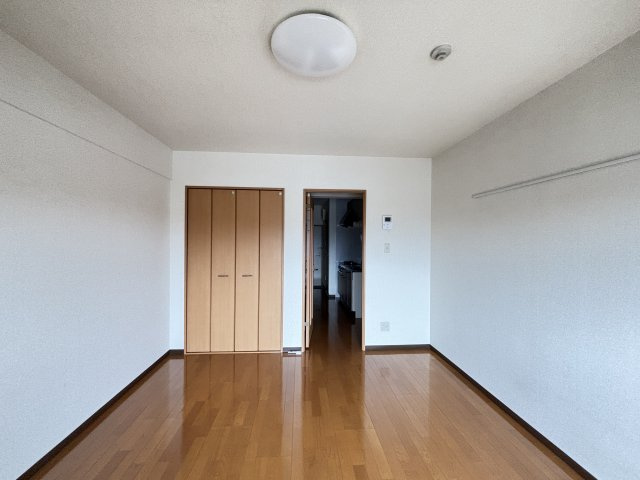 パールエステートの居間・リビング