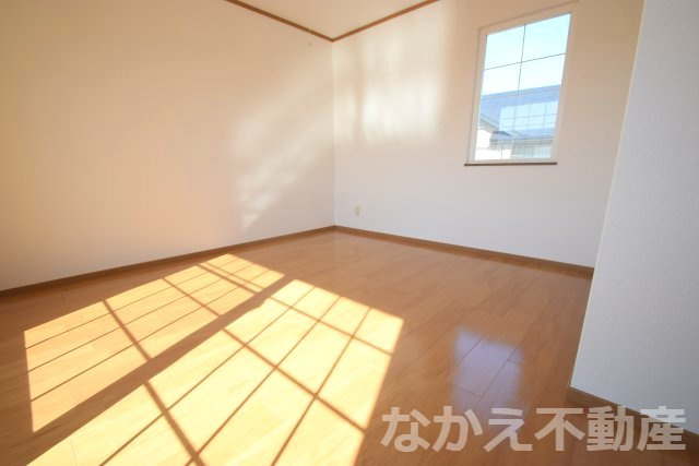 【寝室】 | 落ち着いて過ごせるお部屋なので、寝室にいかがでしょうか