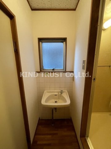 D・Sハイツ同心の独立洗面台|独立洗面化粧台が付いています