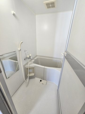 【浴室】 | Clover Field（クローバーフィールド）