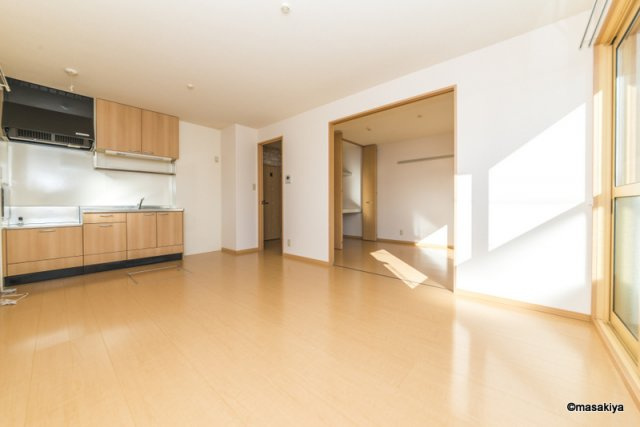 ベル・ジュ・メゾン　Bの居間・リビング