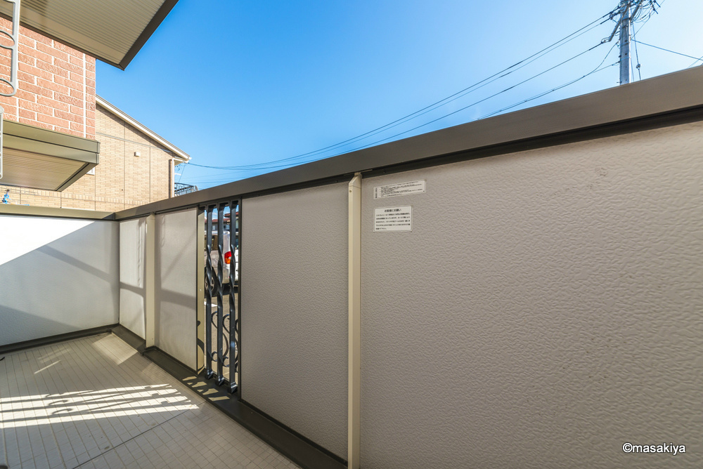 ベル・ジュ・メゾン　Bのバルコニー|バルコニー