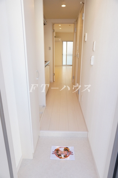 リブリ・ACEの玄関