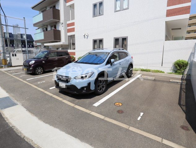 【駐車場】 | ボナ・ウーフ | ボナ・ウーフの駐車場