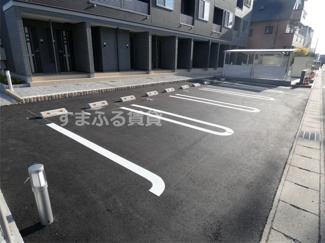 【駐車場】