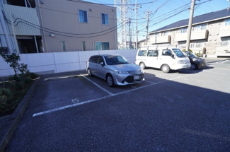 【駐車場】