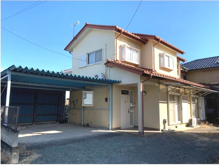 高崎市吉井町長根　中古の前面道路含む現地写真