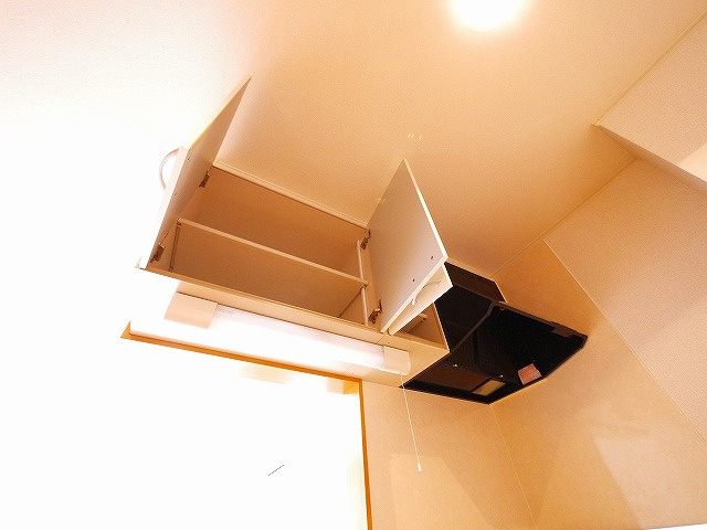 カモミール・西大寺Aの居間・リビング|ゆったり過ごせる居間です