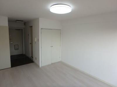 【居間・リビング】 | アイビーコートⅡ | ゆったりとしたリビングです