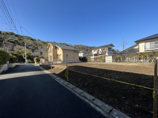 【前面道路含む現地写真】