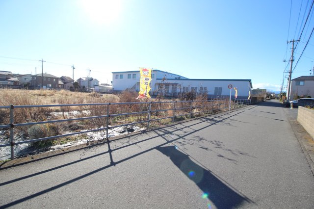 川越市下広谷　建築条件なし売地　東武東上線『鶴ヶ島駅』徒歩15分　【広谷小学区】の前面道路含む現地写真