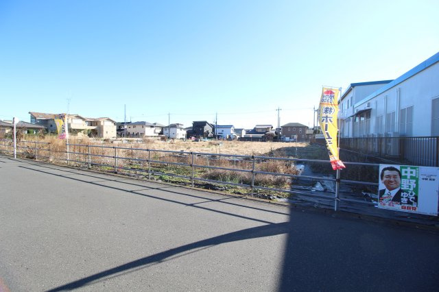 川越市下広谷　建築条件なし売地　東武東上線『鶴ヶ島駅』徒歩15分　【広谷小学区】の前面道路含む現地写真