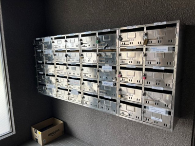 【その他共用部分】 | ユトリロサニー | メールボックス