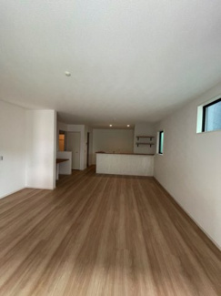 【居間・リビング】 | 【名古屋市西区こも原町181新築戸建2号棟】★仲介手数料無料★（