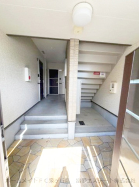 フジパレス森町のロビー