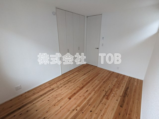 【内装】 | 杉並区高井戸東4丁目戸建 | 2階6帖洋室