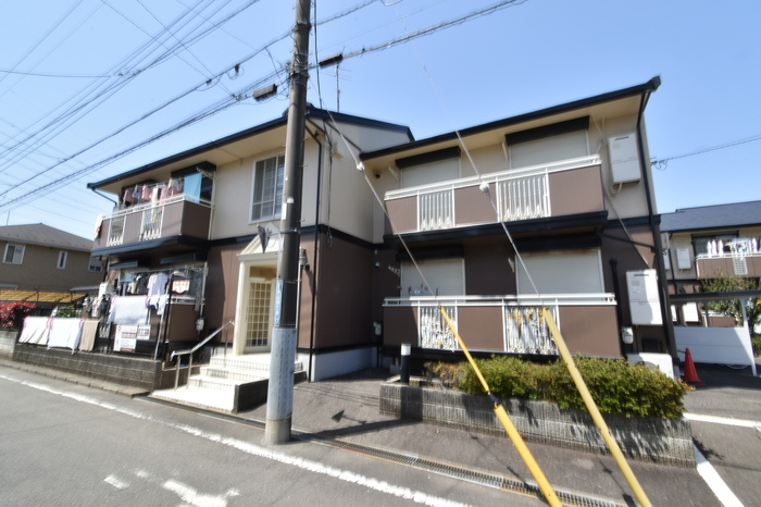 ファミール栄 IIの外観