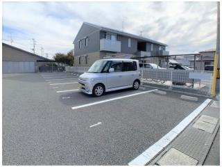 WIT盛南Ⅱの駐車場