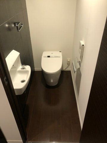 仲介手数料0！！VIVACEのトイレ