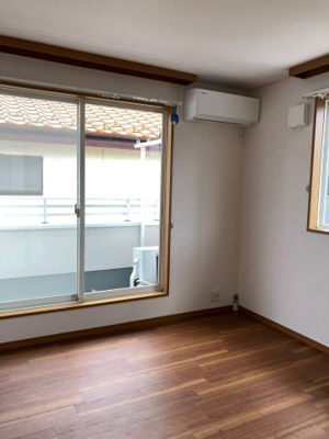 【洋室】 | メゾン・ド・ルミエール